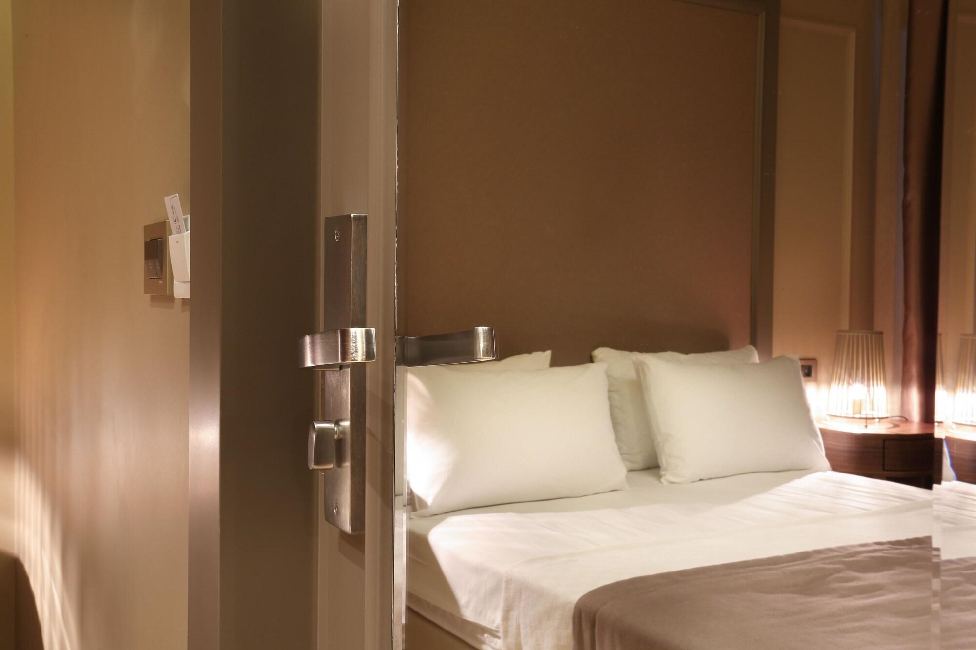 Taksim Premium Hotel Истанбул Екстериор снимка