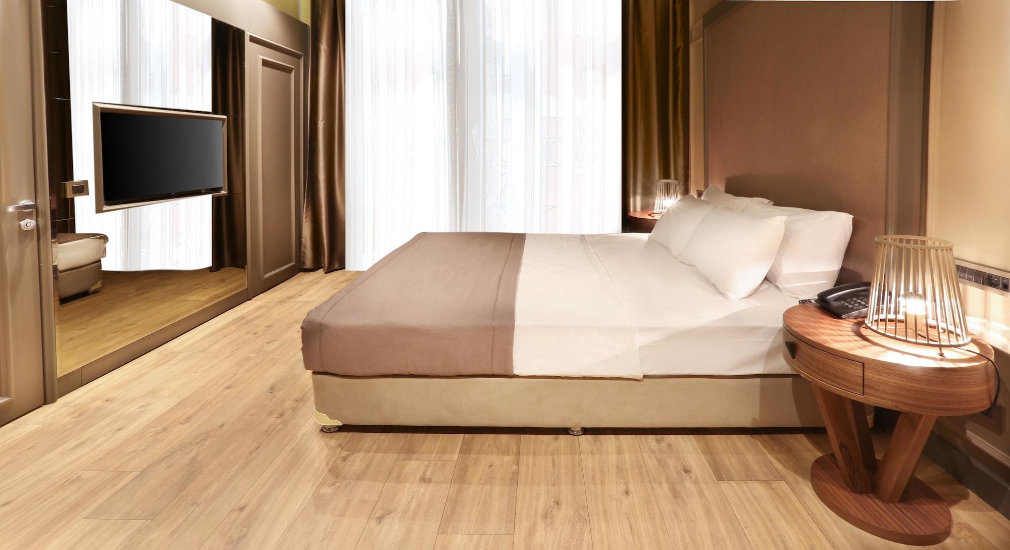 Taksim Premium Hotel Истанбул Екстериор снимка