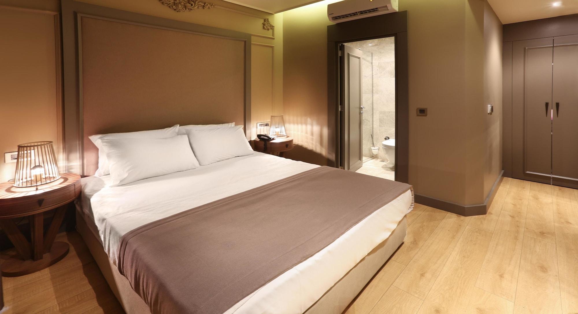 Taksim Premium Hotel Истанбул Екстериор снимка