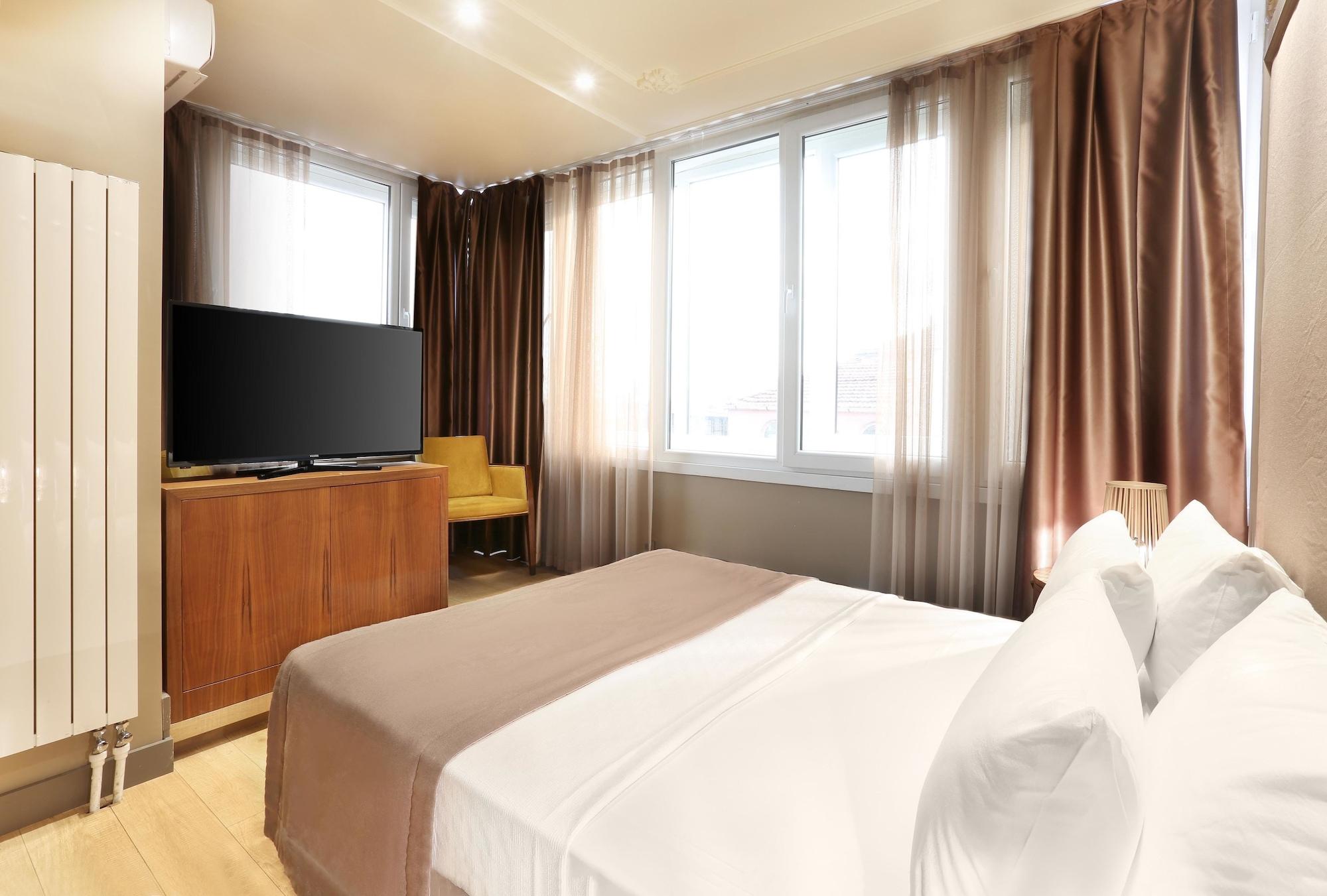 Taksim Premium Hotel Истанбул Екстериор снимка