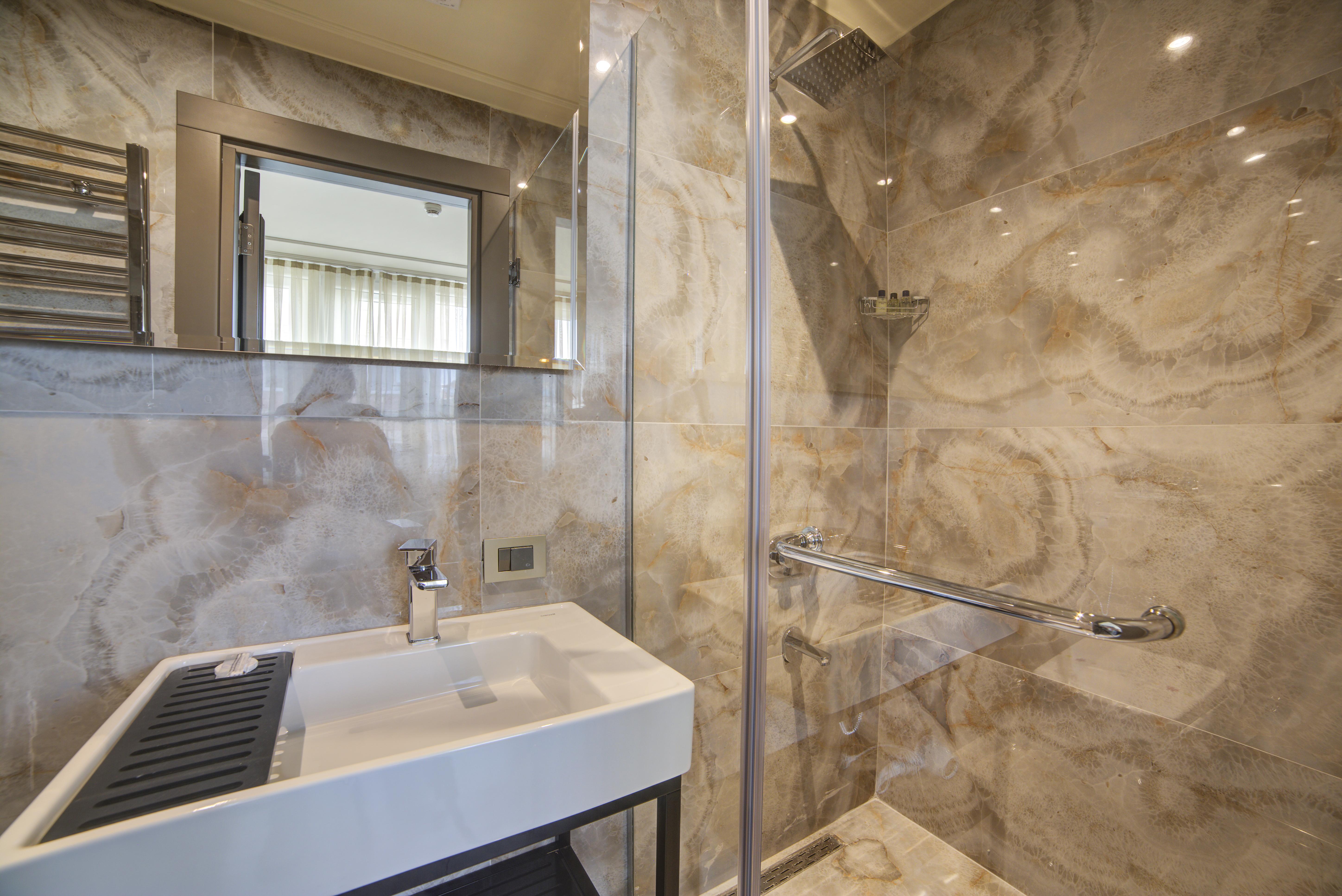 Taksim Premium Hotel Истанбул Екстериор снимка