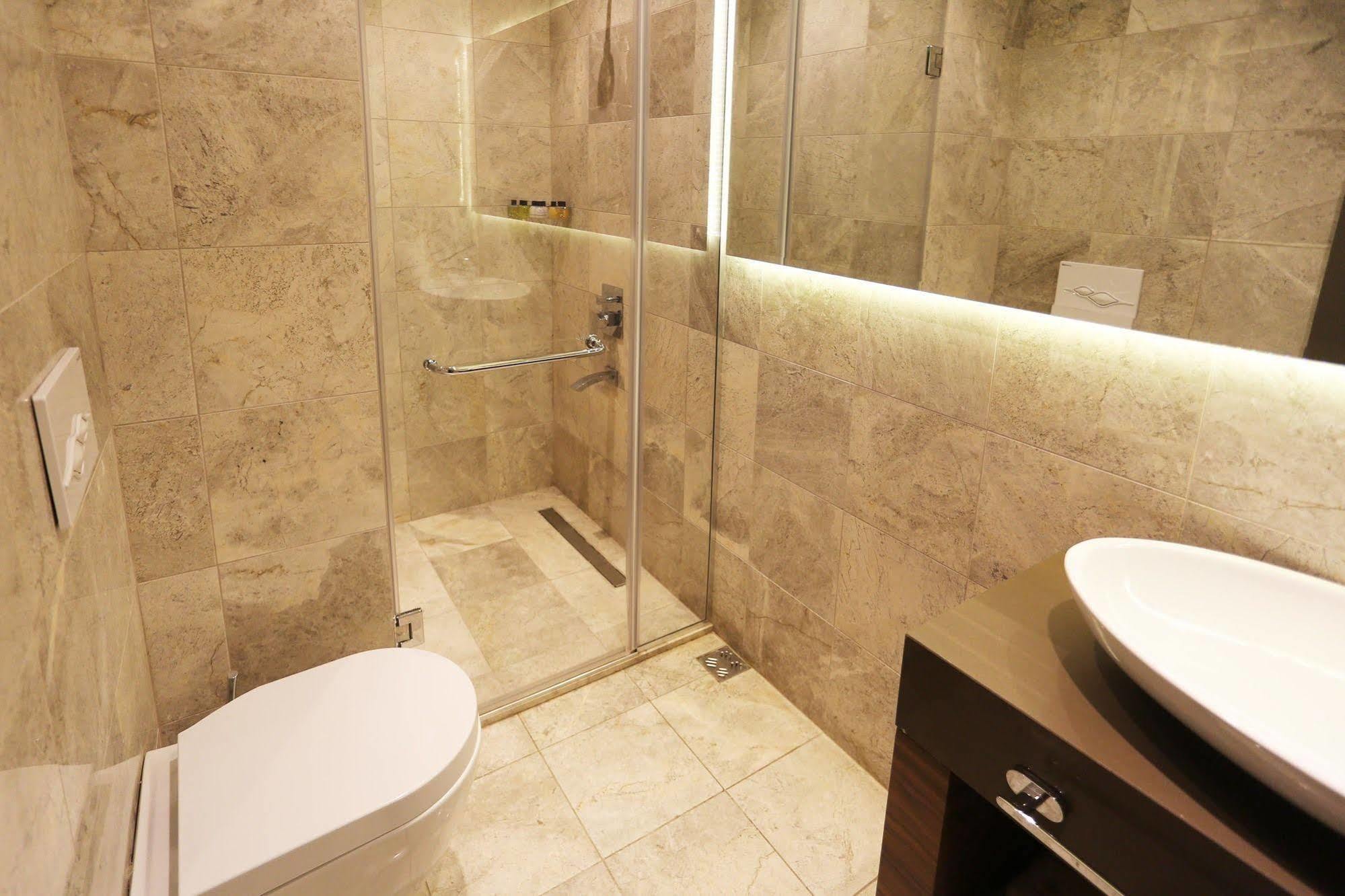 Taksim Premium Hotel Истанбул Екстериор снимка