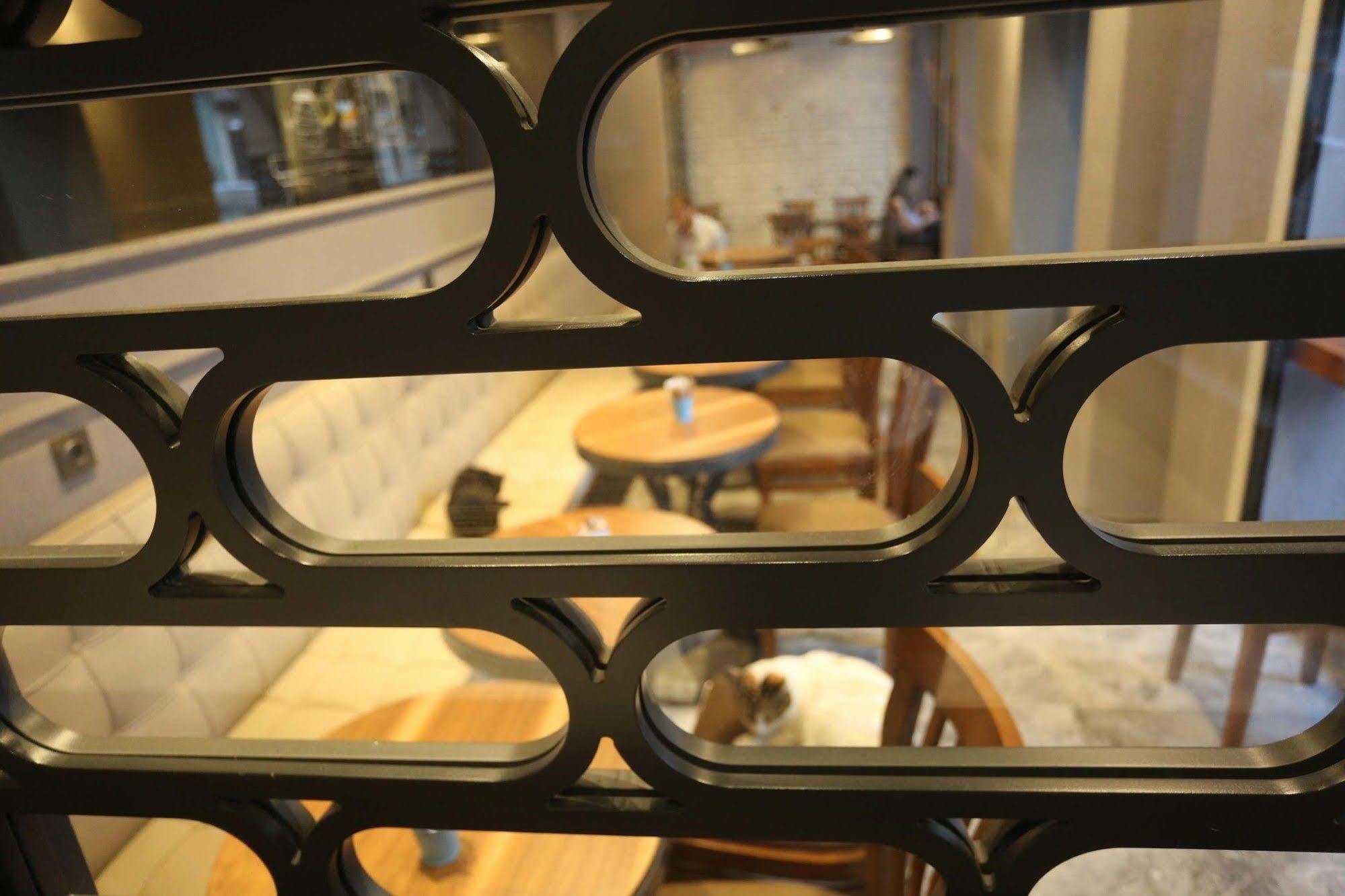 Taksim Premium Hotel Истанбул Екстериор снимка